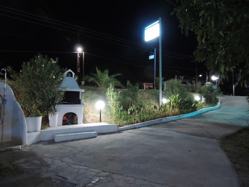 Studios Costa Porto Koufo Exterior foto